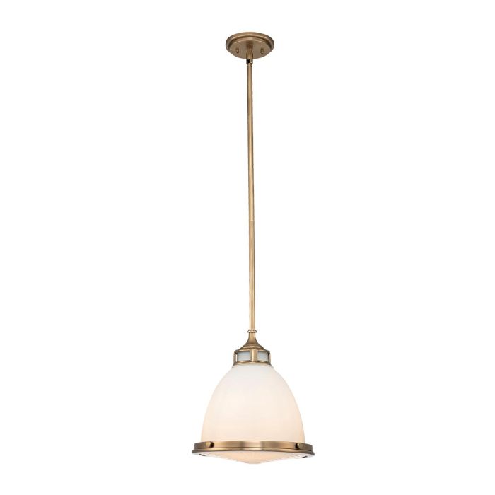 Amelia Ø32 Messing Taklampe Fra Elstead Lighting - Amelia har en klassisk pendeldesign som f&ouml;rnyar vintage-detaljer med ett gjutet glasf&auml;ste, en gjuten metallram samt framtr&auml;dande g&aring;ngj&auml;rn och sp&auml;nnen.
