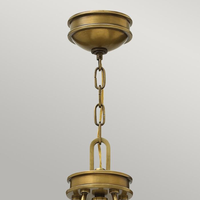 Collier Ø68 Antikk messing Taklampe Fra Elstead Lighting - Gjutna knappar, g&aring;ngj&auml;rn och st&auml;nger i en antikm&auml;ssing-finish ger en sofistikerad och tidl&ouml;s look.