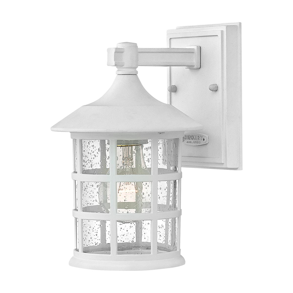 Freeport 24cm Hvit utendørslampe Fra Elstead Lighting - Med en IP44-klassifisering er Freeport beskyttet mot regn og fuktighet, noe som gjør den ideell for innganger, fasader og uteplasser.