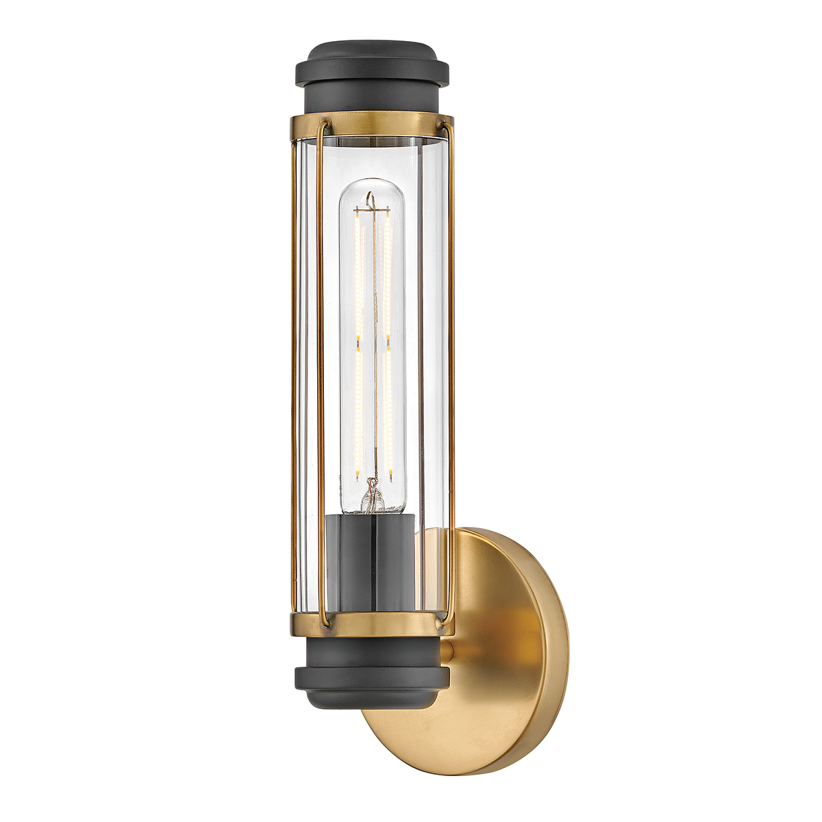 Masthead 35cm Messing baderomslampe Fra Elstead Lighting - Laget av stål og glass har den en sofistikert messingfinish kombinert med sorte detaljer som gir et luksuriøst og tidløst uttrykk.