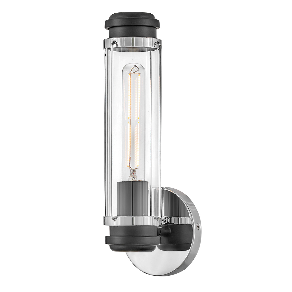 Masthead 35cm Krom baderomslampe Fra Elstead Lighting - Laget av stål og glass har den en sofistikert polert kromfinish kombinert med sorte detaljer som gir et luksuriøst og tidløst uttrykk.
