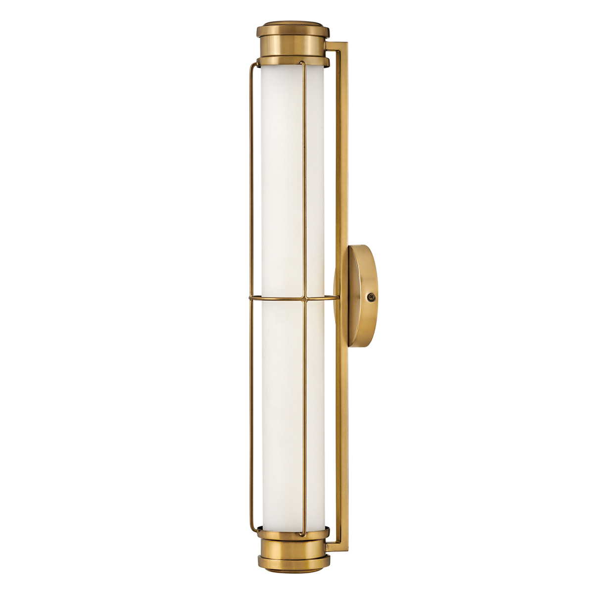 Saylor 60cm Messing baderomslampe Fra Elstead Lighting - Lampen er laget av metall med en varm messingfinish og har et avlangt opalglass som sprer et jevnt og fint lys.