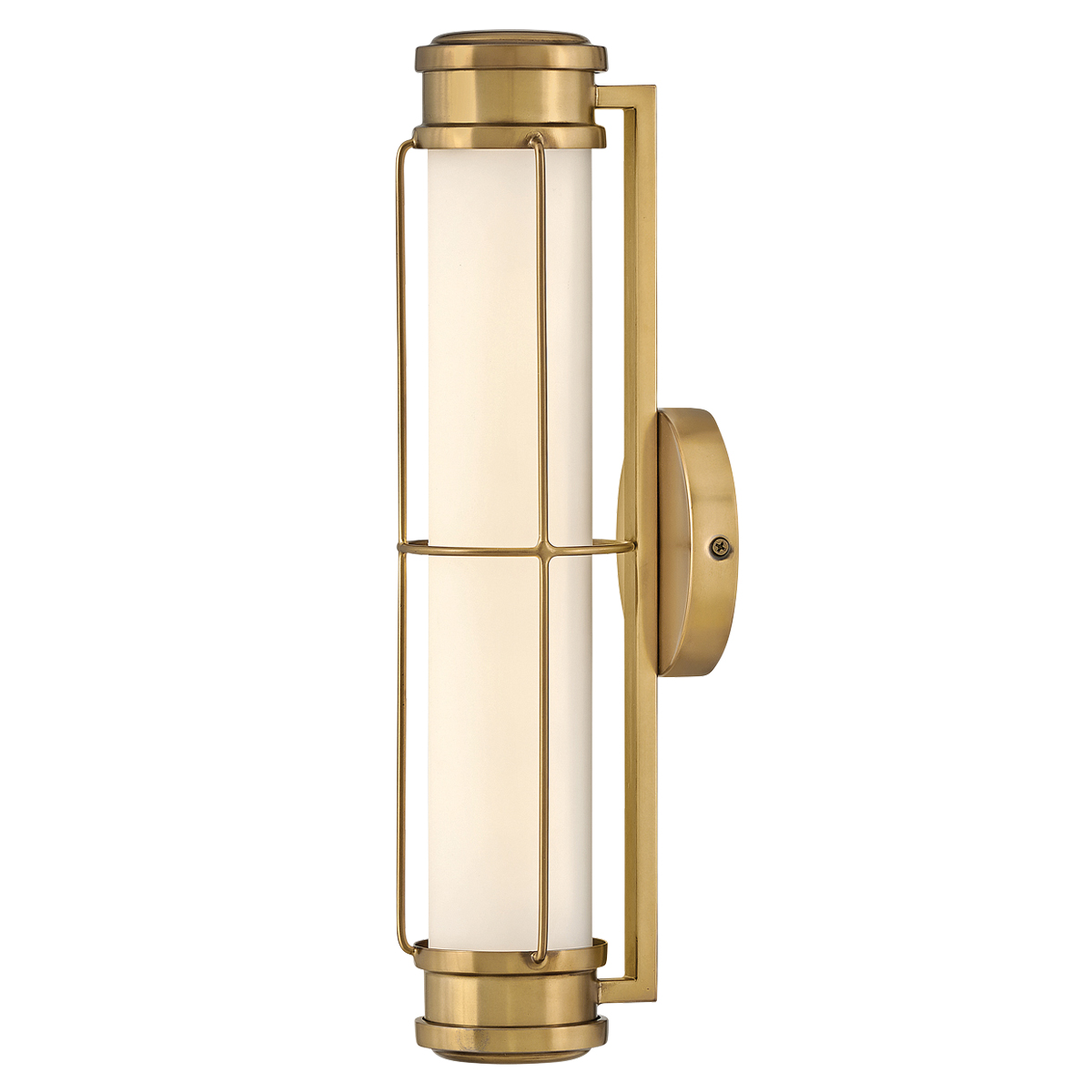 Saylor 43cm Messing baderomslampe Fra Elstead Lighting - Lampen er laget av metall med en varm messingfinish og har et avlangt opalglass som sprer et jevnt og fint lys.