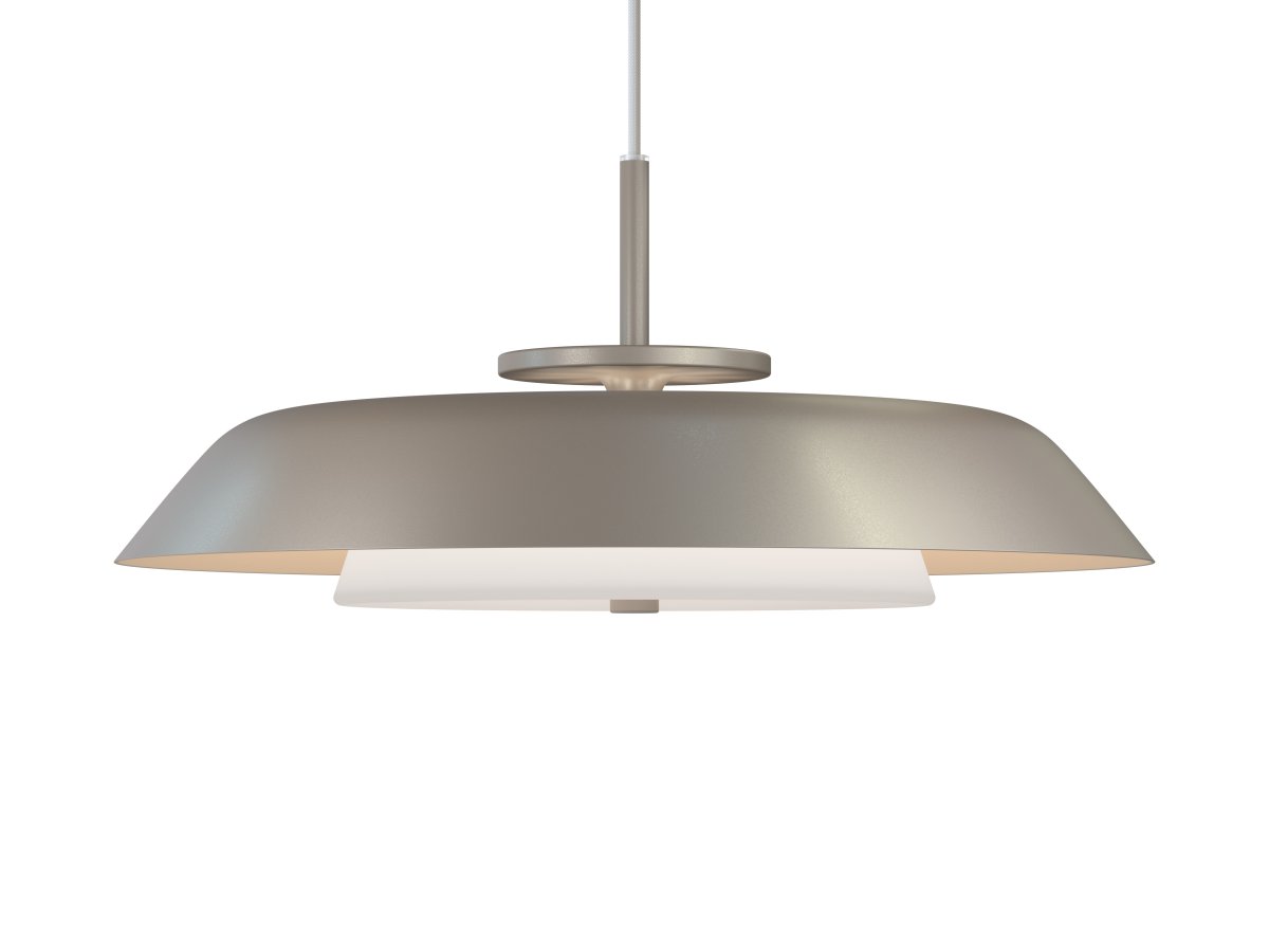 Horisont Ø43 Champagne Taklampe Fra Belid - Utstyrt med integrert LED med 1200 lm og en fargetemperatur på 2700 K, skaper den en varm og behagelig atmosfære i rommet.