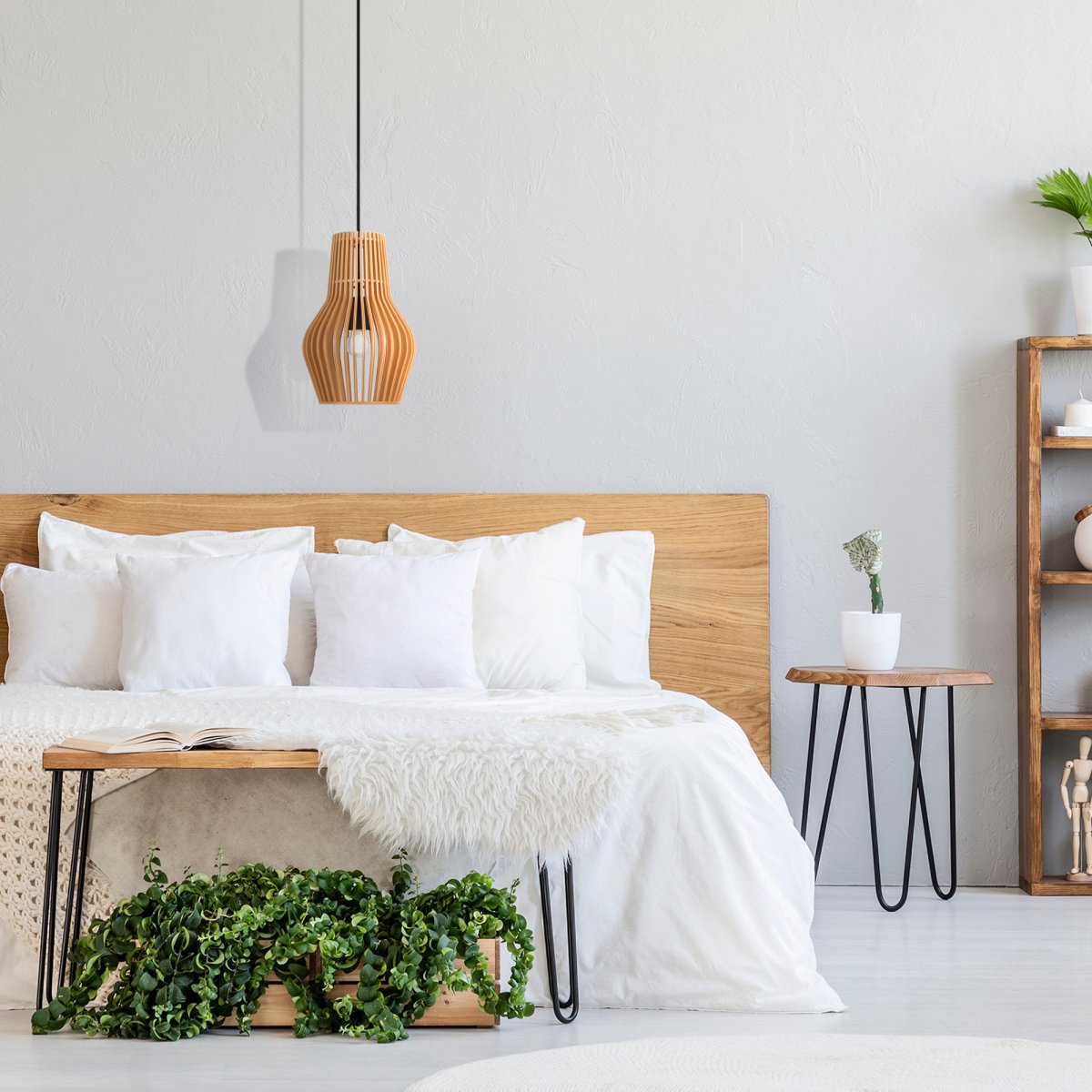 Roots Ø20 Natur Taklampe Fra Maytoni - Roots anheng &auml;er laget av tre&auml; og metall og har et stilig design som rammer inn lyskilden på en unik måte.