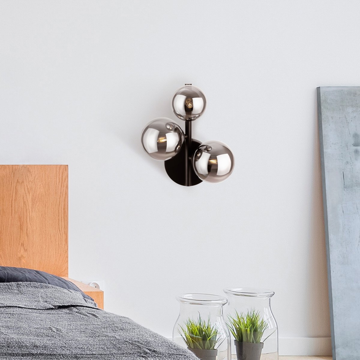 Dallas 25cm Svart vegglampe Fra Maytoni - Skap en sofistikert og innbydende atmosfære med Dallas, en lampe som lyser opp hjemmet ditt med klasse og finesse.