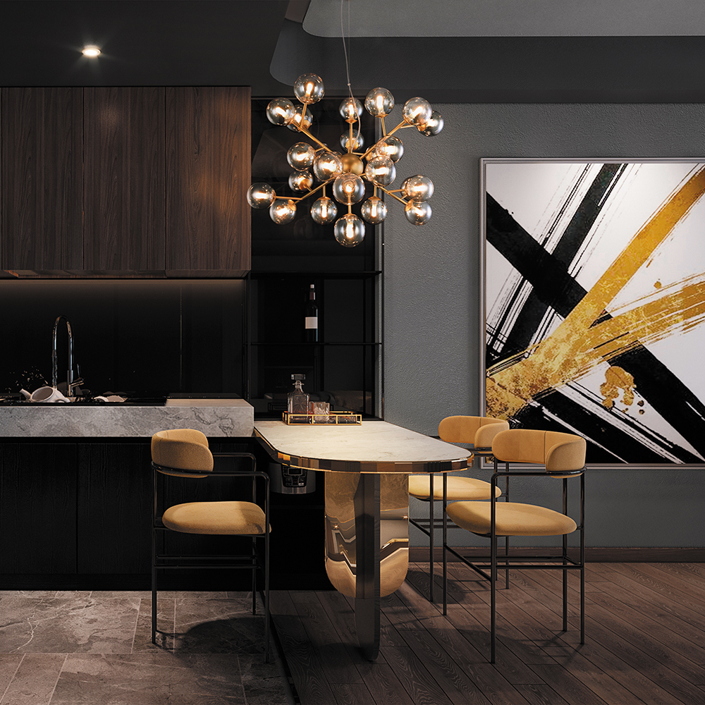 Dallas Ø65 Gull Taklampe Fra Maytoni - Den unike designen med runde glasskupler i forskjellige retninger skaper et dramatisk og elegant lysspill som fyller rommet med varme og karakter.