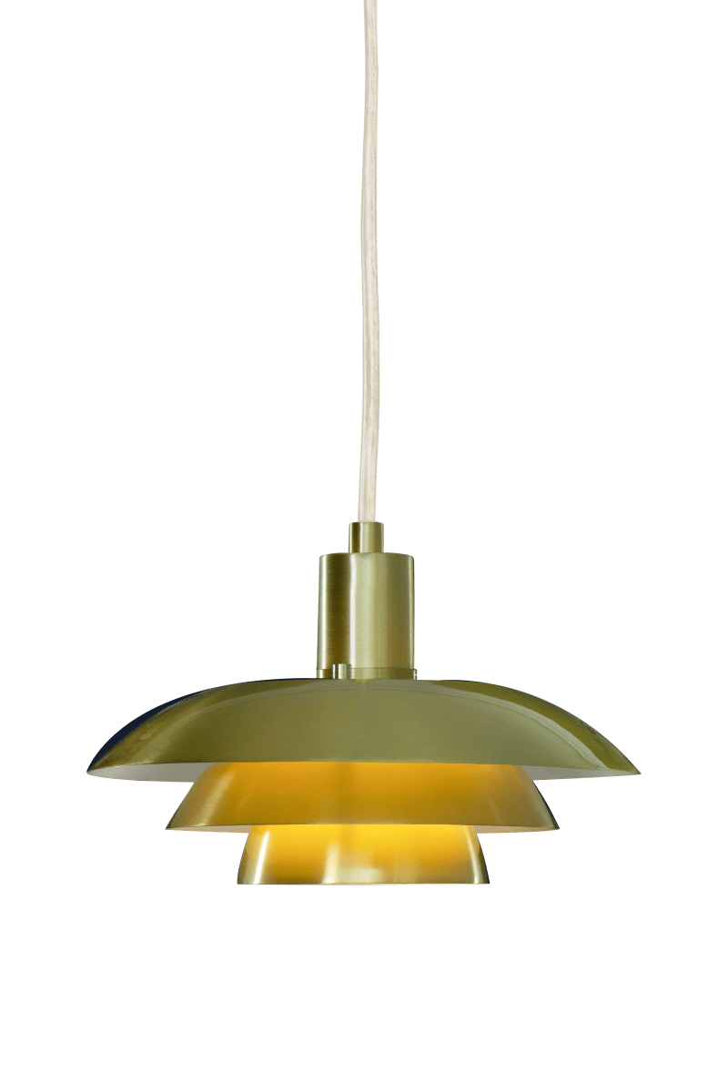 Epsilon Ø20 Gull vinduslampe Fra Aneta Lighting - Lampen er laget av metall med en matt messingfinish som gir en varm og sofistikert f&oslash;lelse.