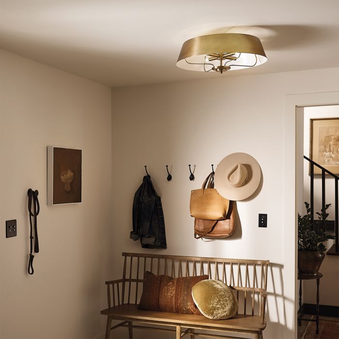Luella Ø56 Børstet messing Taklampe Fra Elstead Lighting - Med den medfølgende stangen kan Luella enkelt gjøres om fra en taklampe til en pendel.
