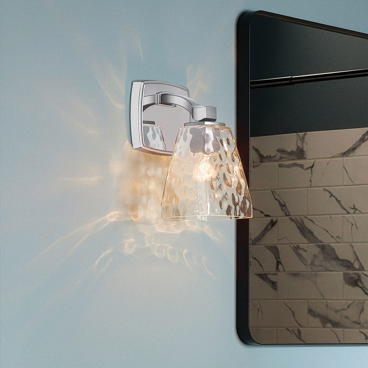 Marant 24cm Krom baderomslampe Fra Elstead Lighting - Marant er en elegant vegglampe til badet med et stilig og eksklusivt design.