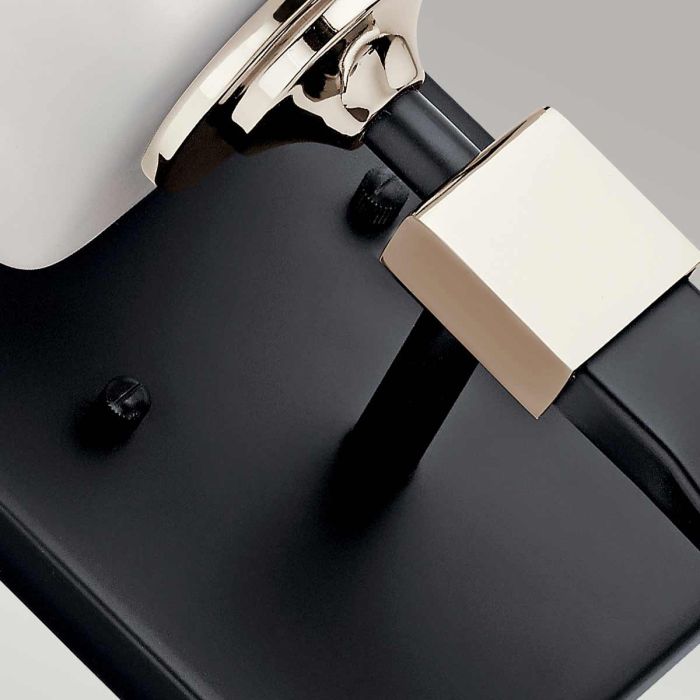 Marette 40cm Svart baderomslampe Fra Elstead Lighting - Marette vegglampe har en elegant vridd arm i sort finish med nikkeldetaljer og en lampeskjerm i sateng-etset opalglass.