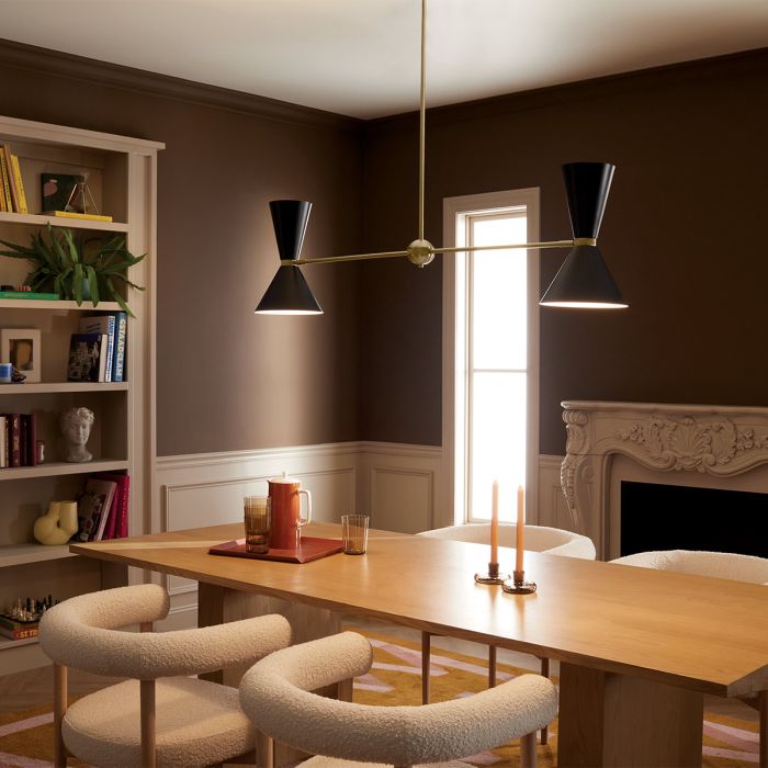 Phix 130cm Svart/bronse Taklampe Fra Elstead Lighting - De svarte skjermene har en hvit innside for en jevn og behagelig lysfordeling.