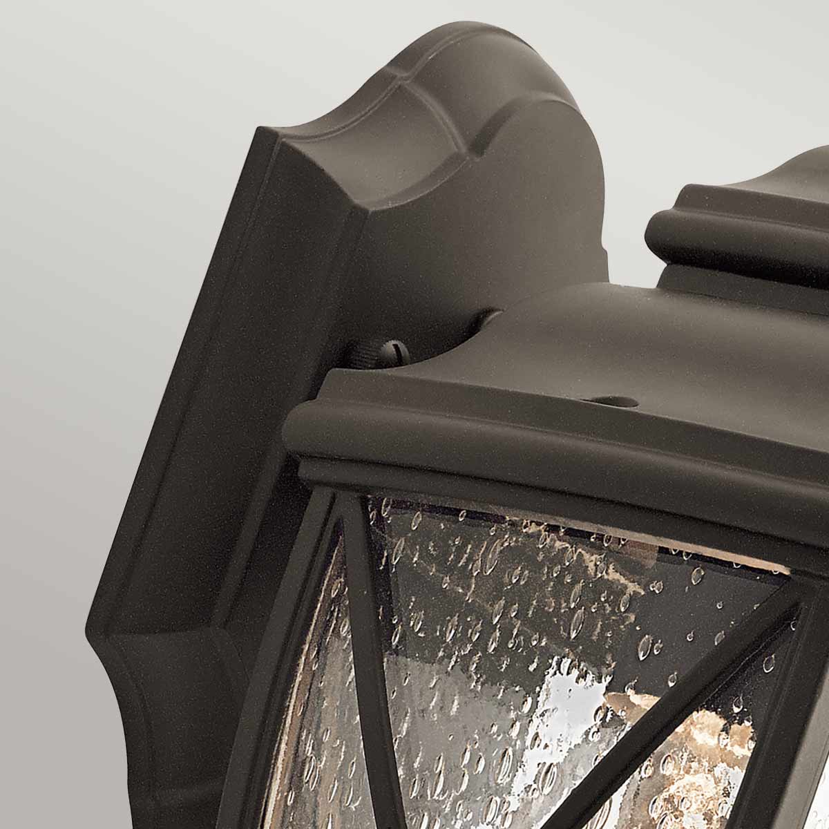 Tangier Antikk bronse utendørslampe Fra Elstead Lighting - Tanger vegglampe i bronse har en klassisk lanternedesign som minner om historiske nabolag.