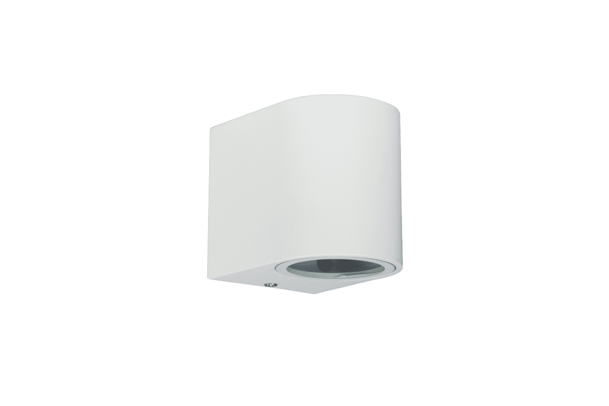 Tor Single Hvit utendørslampe Fra Lampan - Lampan lyser fint ner p&aring; v&auml;ggen och skapar en h&auml;rlig atmosf&auml;r.