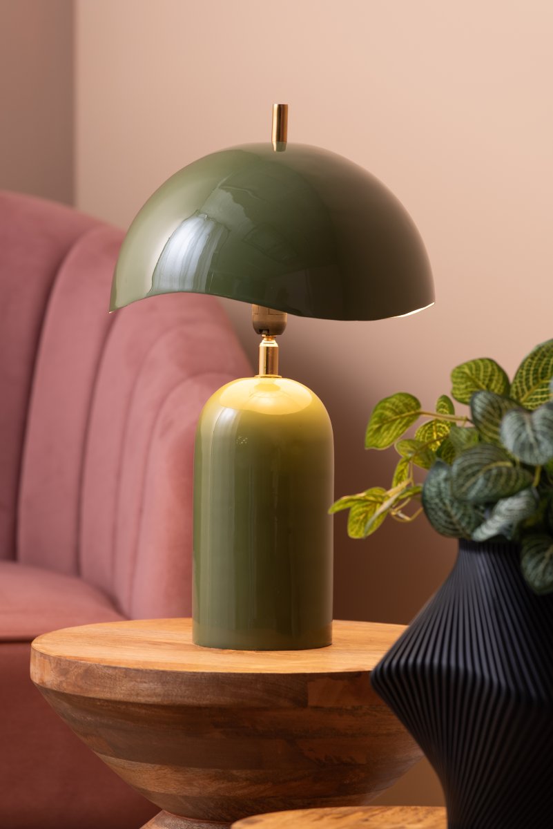 Querido 40cm Grønn bordlampe Fra Leitmotiv - Laget av metall med en blank, matt grønn finish og detaljer i gullfinish, vil den være et stilig tilskudd til hjemmet ditt.