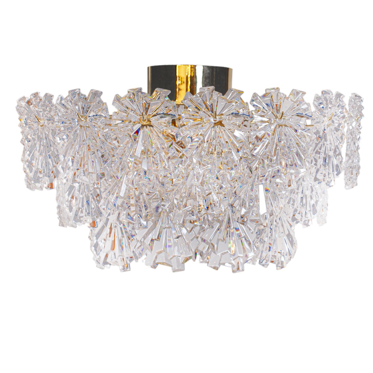 Lorraine Ø50 Messing plafond Fra By Rydéns - Lorraine er et vakkert tak med elegant design.