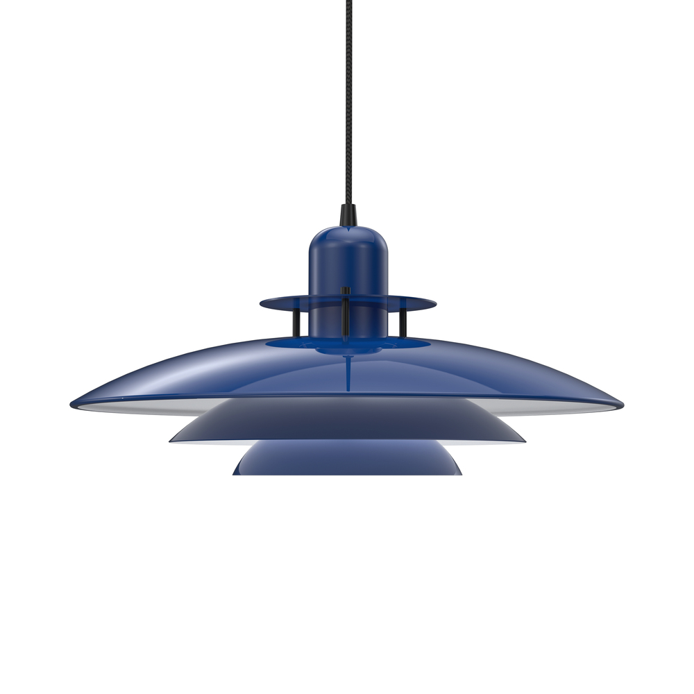 Primus I Ø43 Blå Taklampe Fra Belid - Det ikoniske designet stammer fra 1980-tallet og kjennetegnes av sine karakteristiske skjermer som gir et behagelig og blendfritt lys.