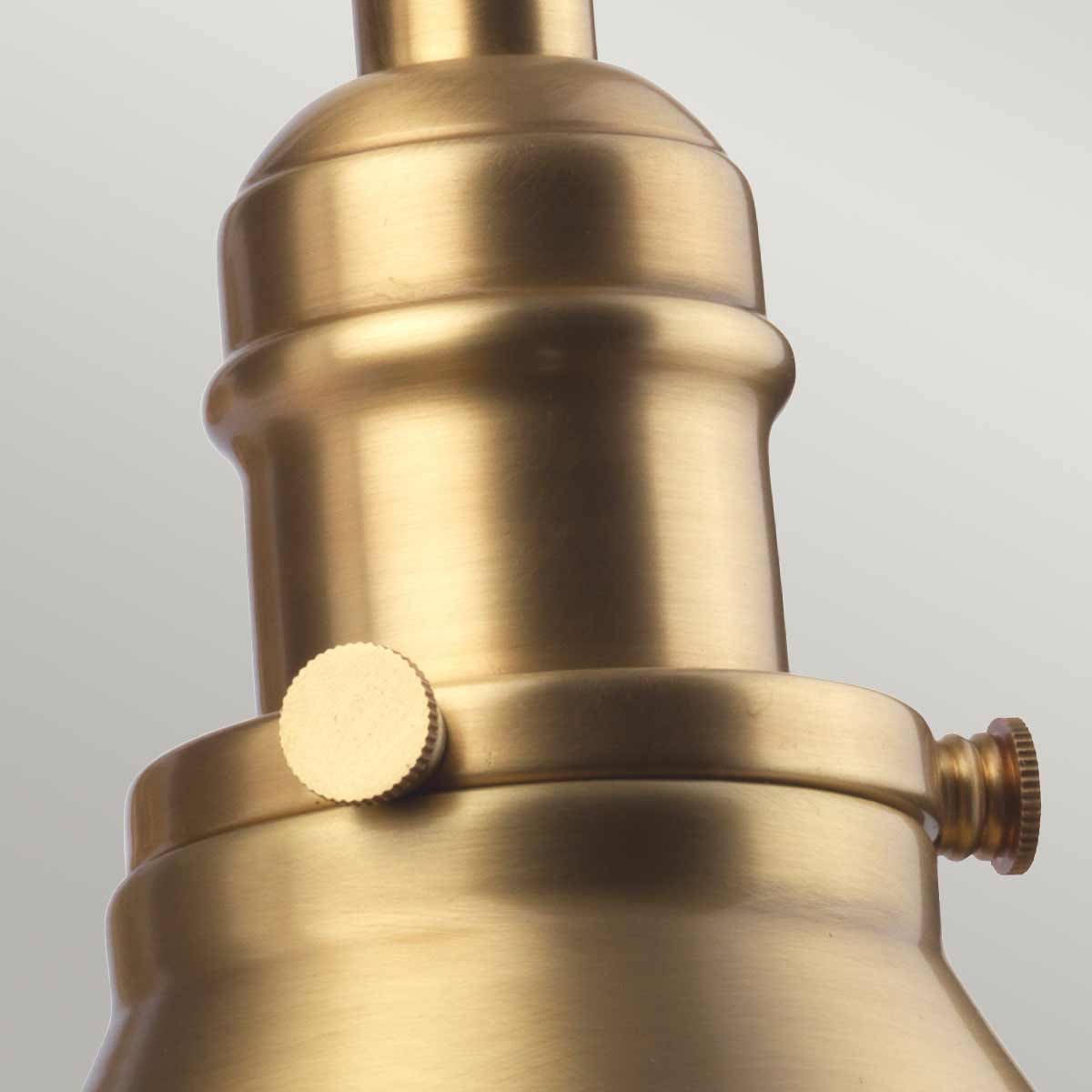 Provence Ø20 Antikk messing vegglampe Fra Elstead Lighting - Provence vegglampe i antikke blonder er inspirert av franske designstiler fra midten av 1900-tallet.