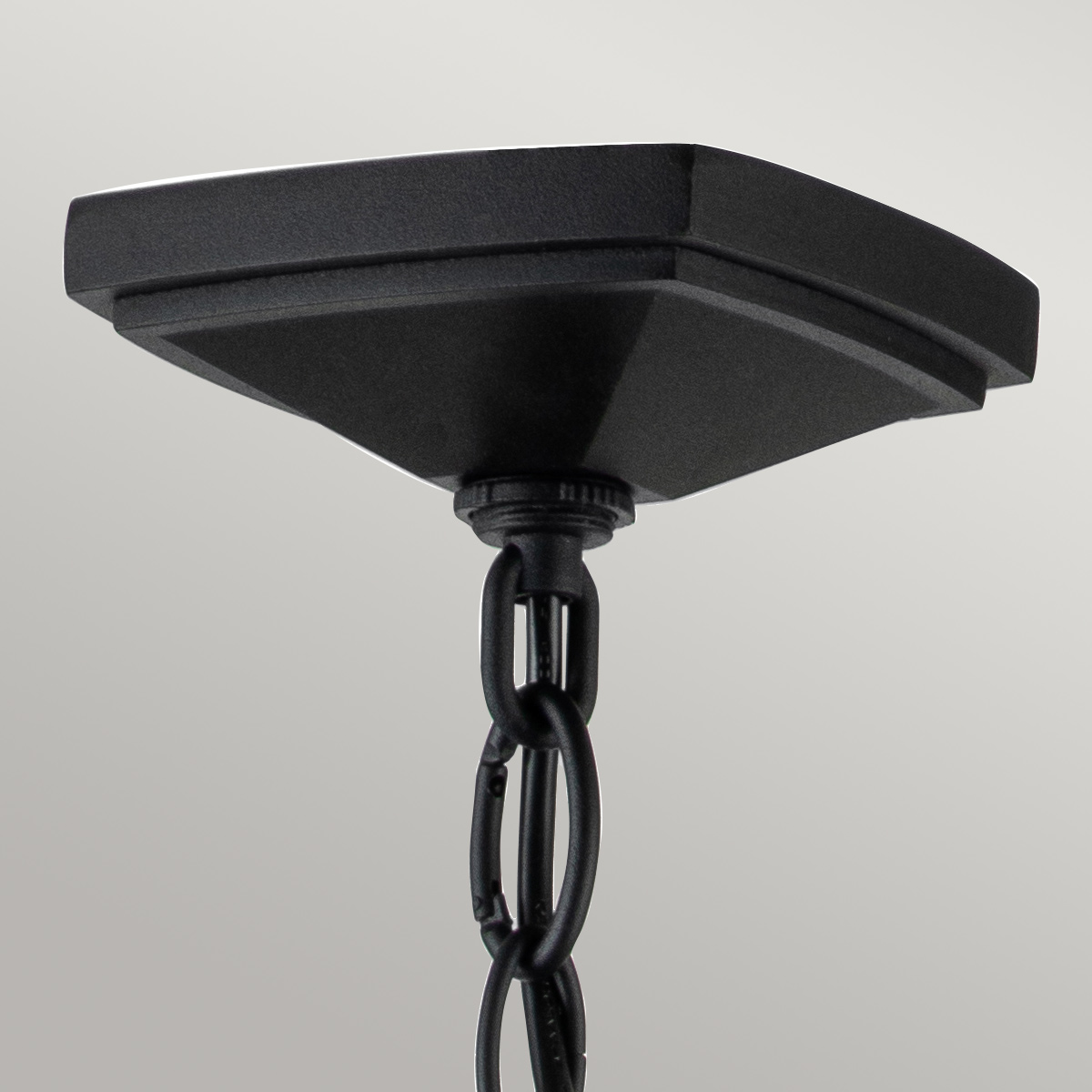 Alford Place S Svart Fra Elstead Lighting - Den robusta&nbsp;ramen i svart aluminium och de klara glaspartierna skapar ett sofistikerat uttryck samtidigt som ljuset sprids j&auml;mnt och vackert.