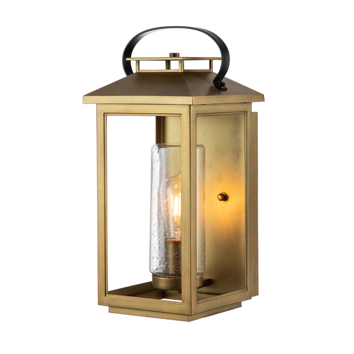 Atwater 45cm Messing utendørslampe Fra Elstead Lighting - Med IP44-klassning &auml;r Atwater skyddad mot fukt och v&auml;derp&aring;verkan, vilket g&ouml;r den till en elegant och l&aring;ngvarig l&ouml;sning f&ouml;r entr&eacute;er, uteplatser och tr&auml;dg&aring;rdsmilj&ouml;er.