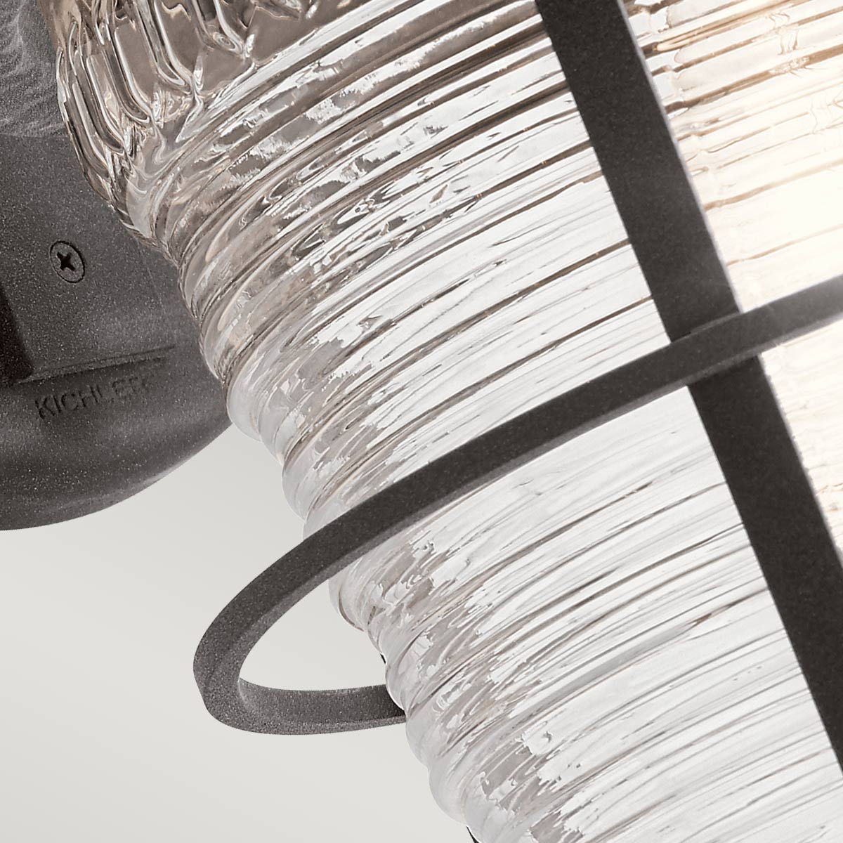 Chance Harbor 55cm Sink utendørslampe Fra Elstead Lighting - Chance Harbor &auml;r en klassisk och robust fasadlampa med en design inspirerad av maritim stil.