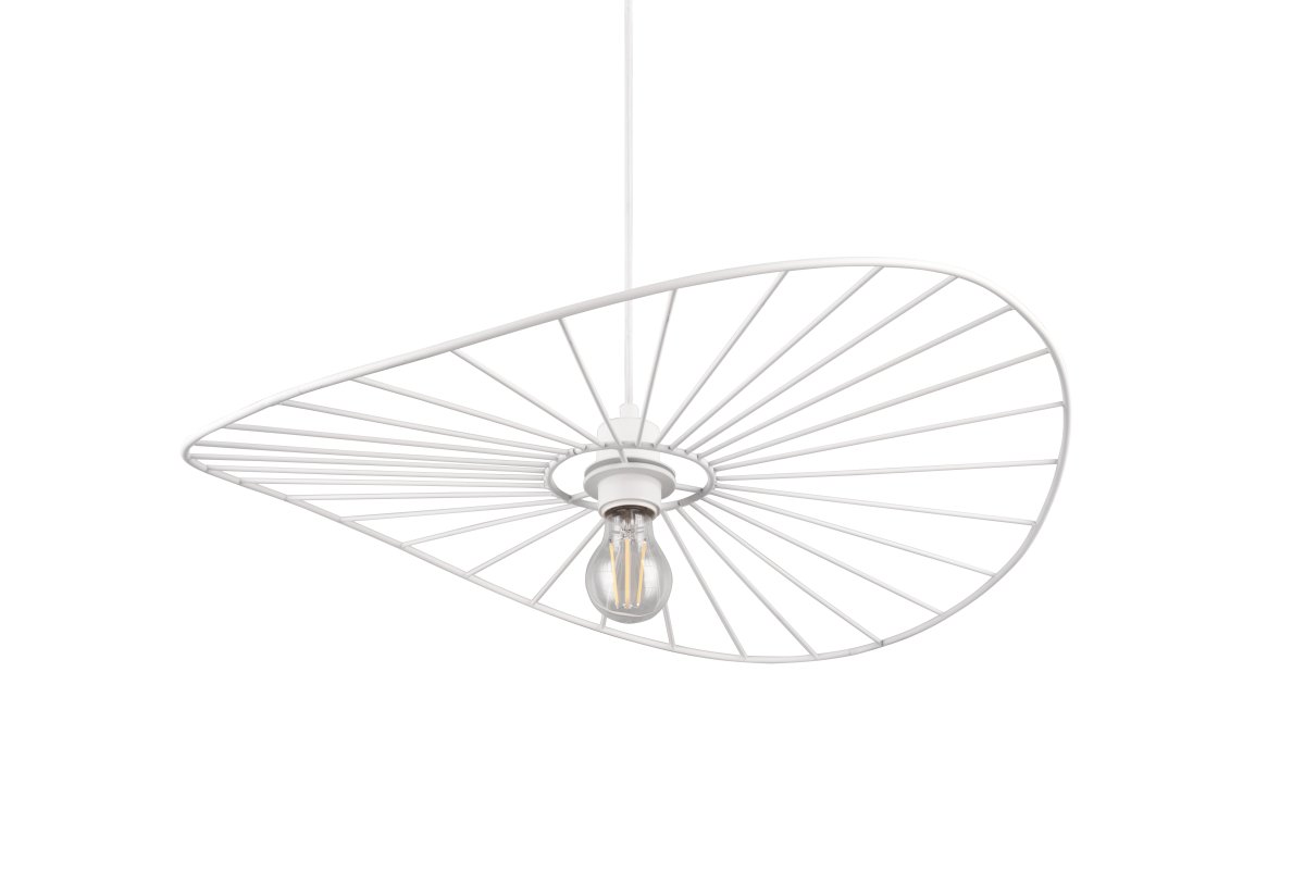 Chapeau Ø60 Hvit Taklampe Fra Trio Lighting - Det dekorative metallhuset gjør den til et perfekt komplement i stuer og spisestuer, hvor den tilfører en unik følelse av letthet gjennom sitt vakre spill mellom lys og skygge.