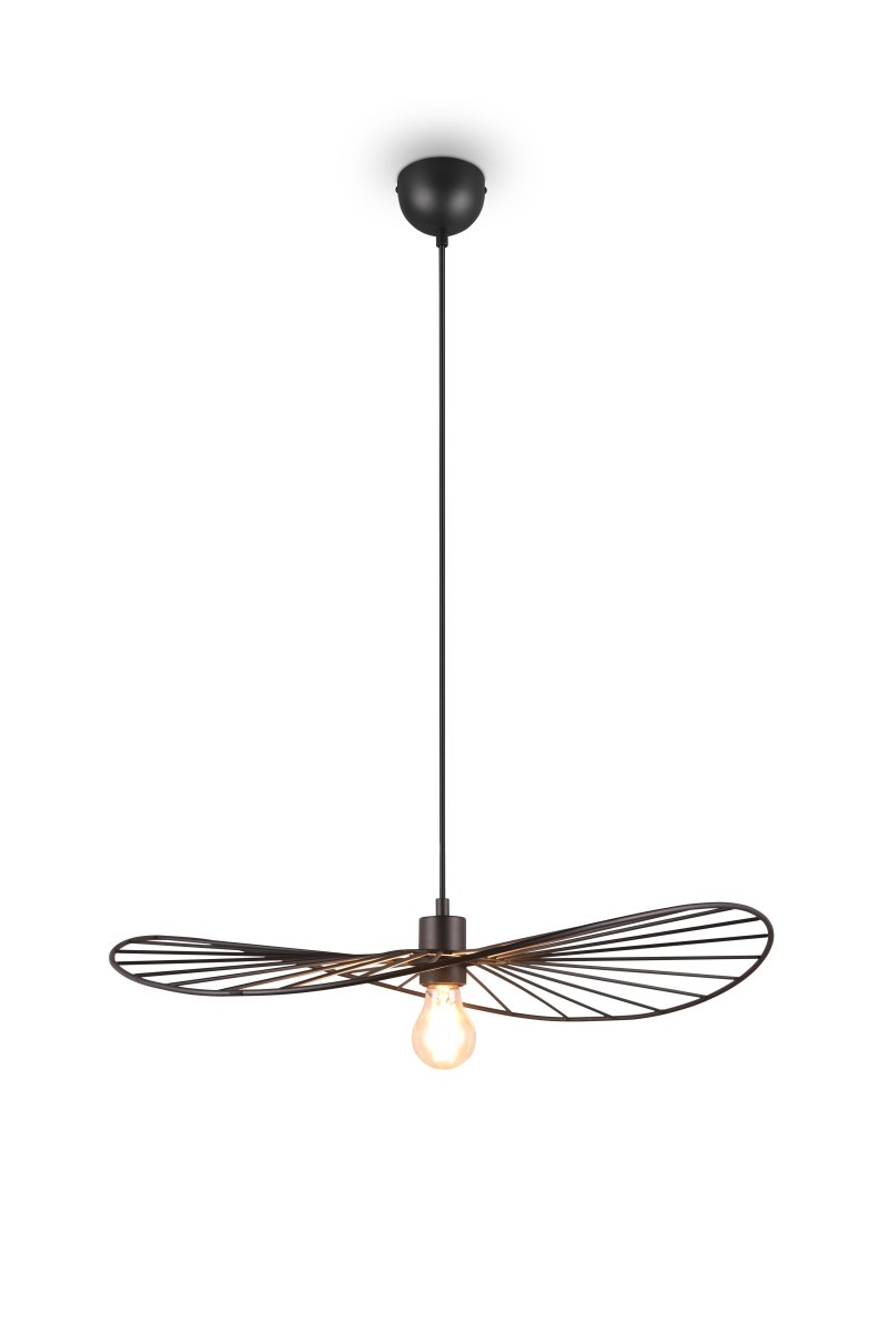 Chapeau Ø60 Svart Taklampe Fra Trio Lighting - Det dekorative metallhuset gjør den til et perfekt komplement i stuer og spisestuer, hvor den tilfører en unik følelse av letthet gjennom sitt vakre spill mellom lys og skygge.