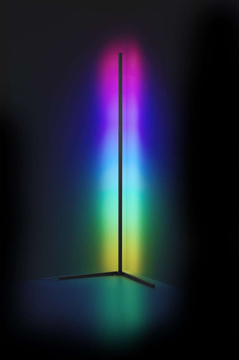 Level Svart gulvlampe Fra Trio Lighting - Dynamic Light-funksjonen skaper en magisk atmosf&aelig;re med forh&aring;ndsprogrammerte lysscenarier i b&aring;de flerfarget og monokrom belysning.