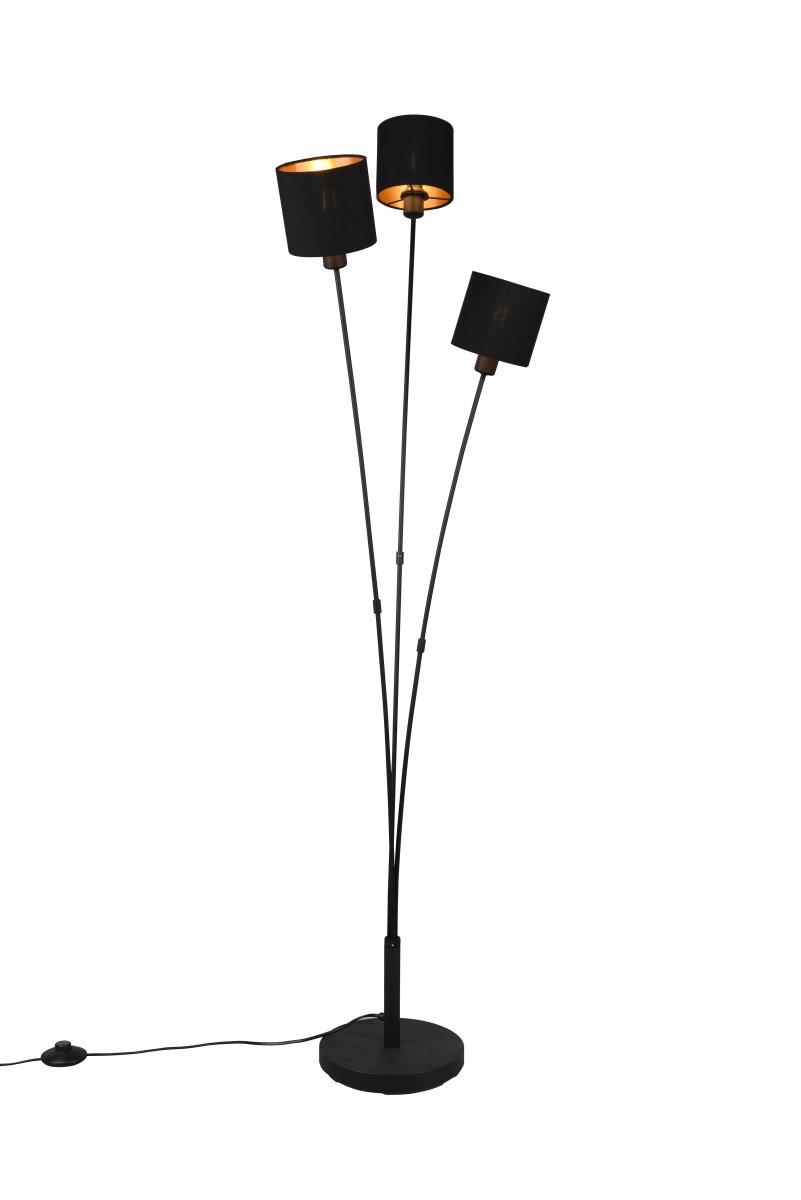Tommy 3 Svart gulvlampe Fra Trio Lighting - De tre tekstilskjermene bidrar til en varm og koselig atmosf&aelig;re, mens de klare linjene gir et moderne og minimalistisk preg.