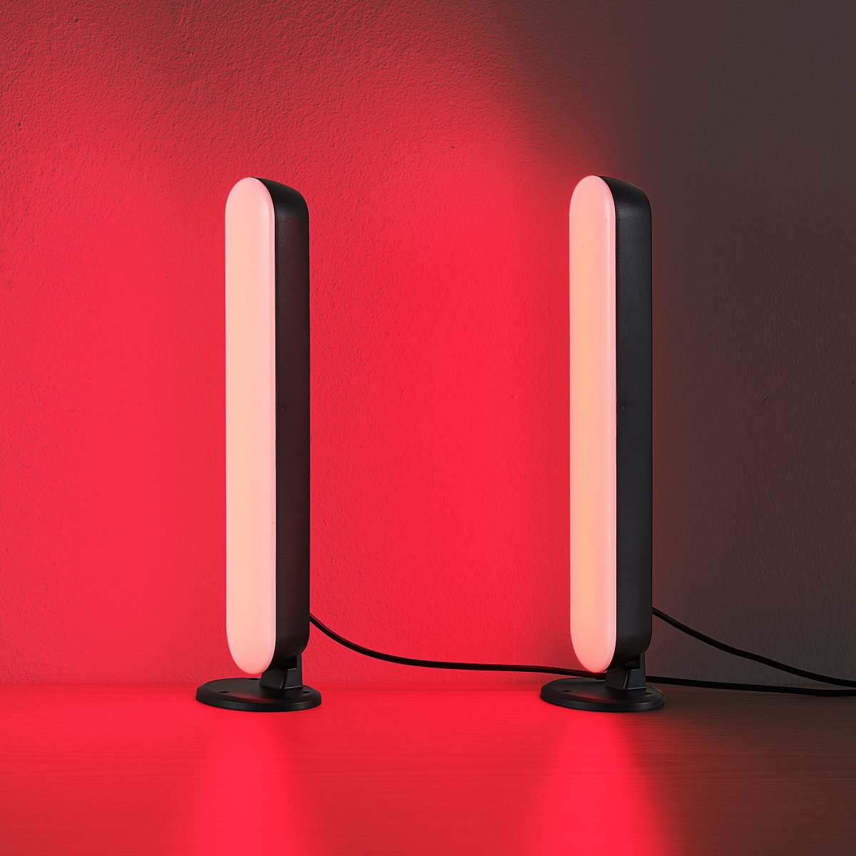 Game 28cm Svart bordlampe Fra Trio Lighting - Lydkontroll-funksjonen lar lysenes RGB-LED-er reagere i sanntid på omgivelseslyd, som synkroniserer lyseffektene med musikk, filmer og spill for en enda mer fengslende opplevelse.