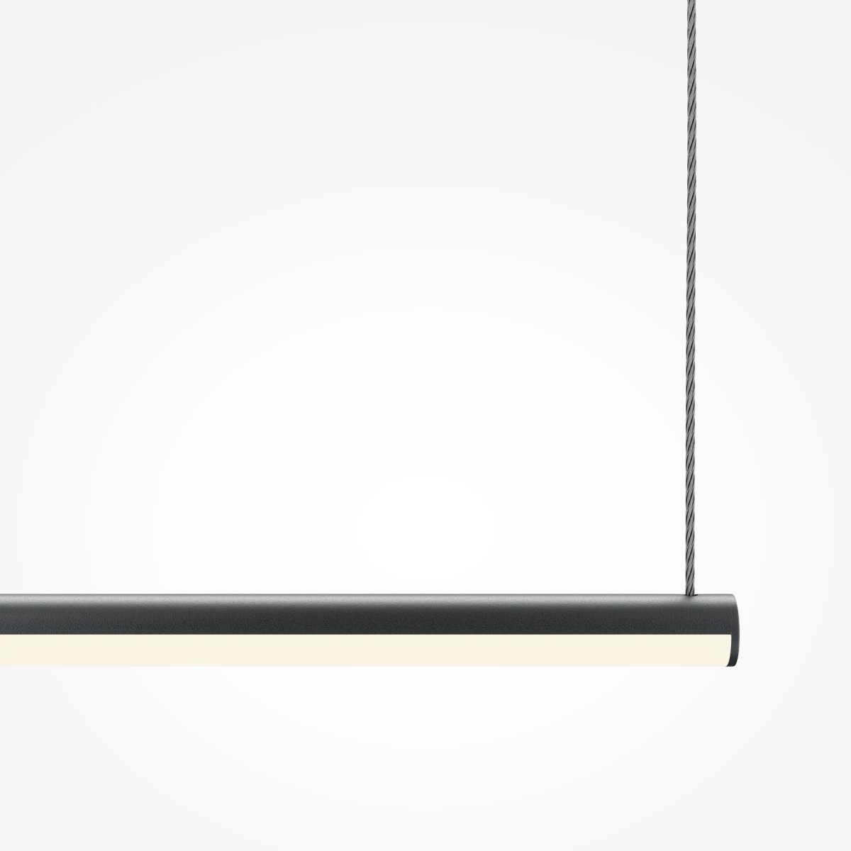 Halo 80cm Svart Taklampe Fra Maytoni - Den enkle og elegante formen gjør den til en allsidig belysningsløsning som smelter inn i både moderne og industrielle interiører, samtidig som den fungerer som et diskret stiluttrykk.