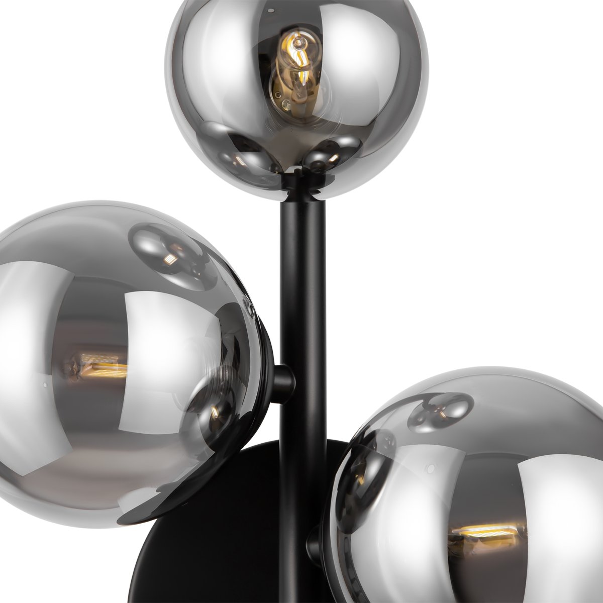 Dallas 25cm Svart vegglampe Fra Maytoni - Skap en sofistikert og innbydende atmosfære med Dallas, en lampe som lyser opp hjemmet ditt med klasse og finesse.