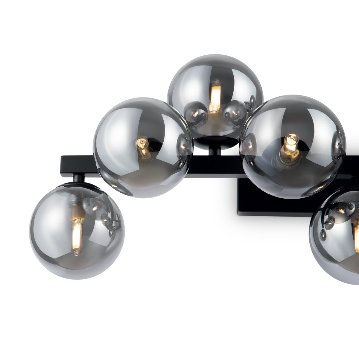 Dallas 65cm Svart vegglampe Fra Maytoni - Skap en sofistikert og innbydende atmosfære med Dallas, en lampe som lyser opp hjemmet ditt med klasse og finesse.