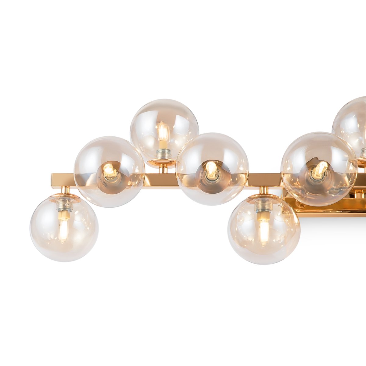 Dallas 95cm Gull vegglampe Fra Maytoni - Den unike designen med runde glaskupler i forskjellige retninger skaper et dramatisk og elegant lysspill som fyller rommet med varme og karakter.