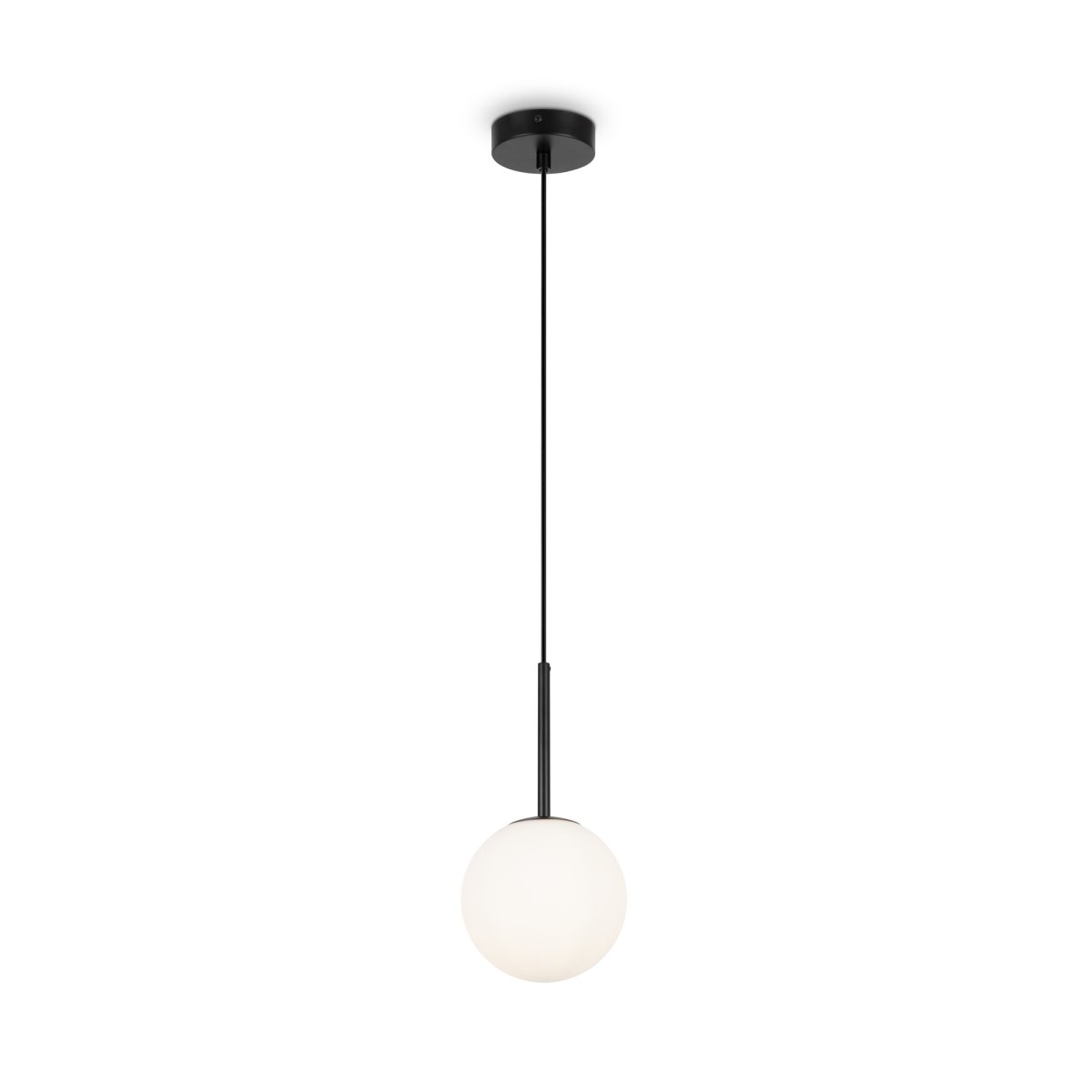Basic form Ø15 Svart Taklampe Fra Maytoni - Med sin myke globus i opalglass og en smal metallisk armatur i sort finish gir lampen et vakkert og behagelig lys som passer perfekt i både moderne og klassiske interiørstiler.