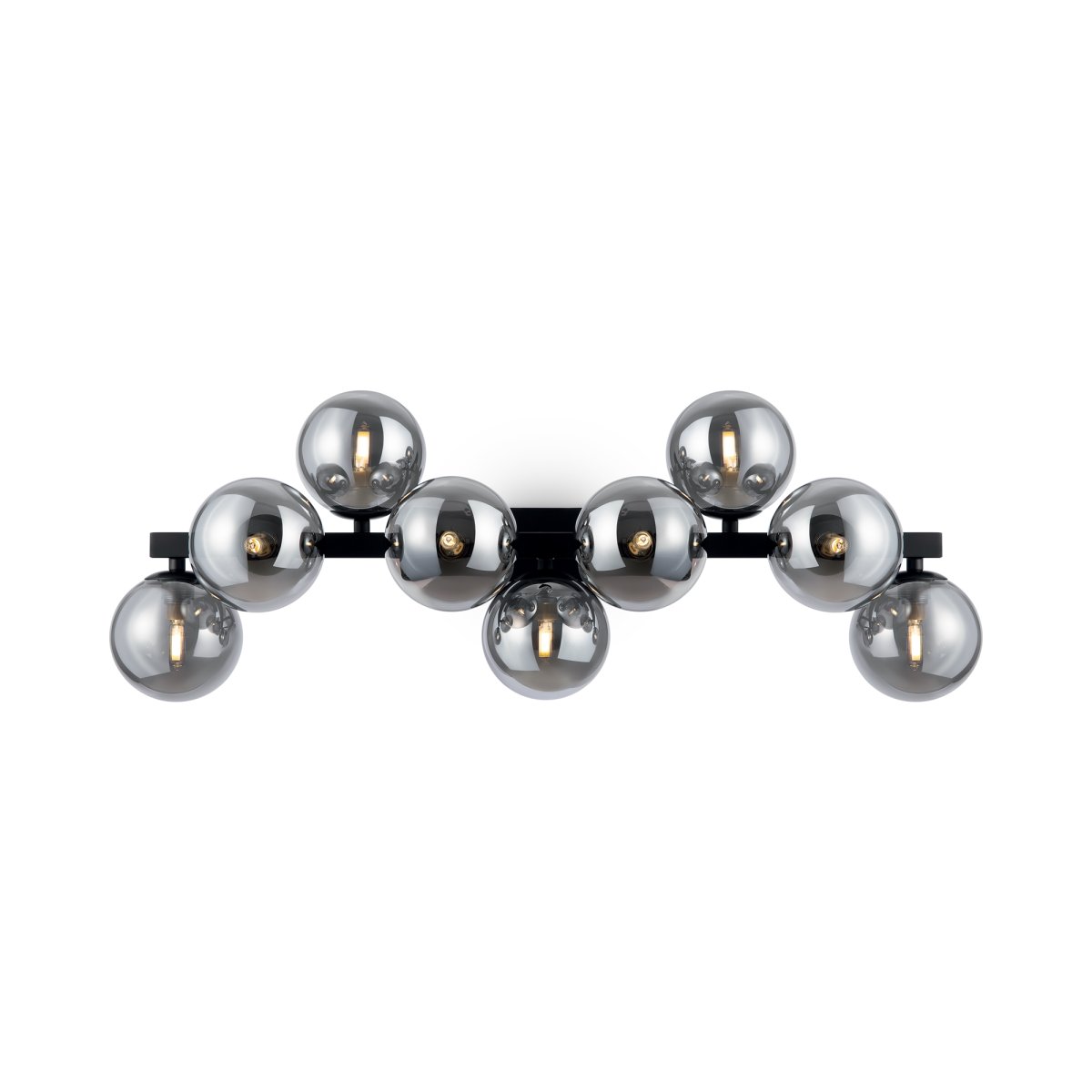 Dallas 65cm Svart vegglampe Fra Maytoni - Skap en sofistikert og innbydende atmosfære med Dallas, en lampe som lyser opp hjemmet ditt med klasse og finesse.