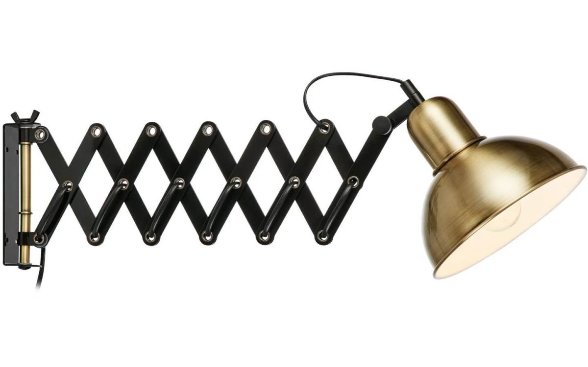 Riggs 75cm Svart vegglampe Fra Markslöjd - Lampehuset og armen er laget av svart metall, og lampehodet har et utside i messing med en antikk finish.