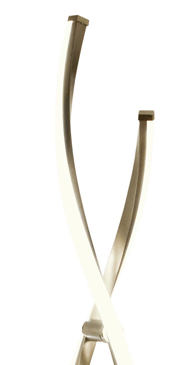 Swirl Stål gulvlampe Fra Aneta Lighting - Den vridde formen skaper liv og gir fin lysspredning i rommet, noe som fremheves av den innebygde integrerte LED-belysningen.