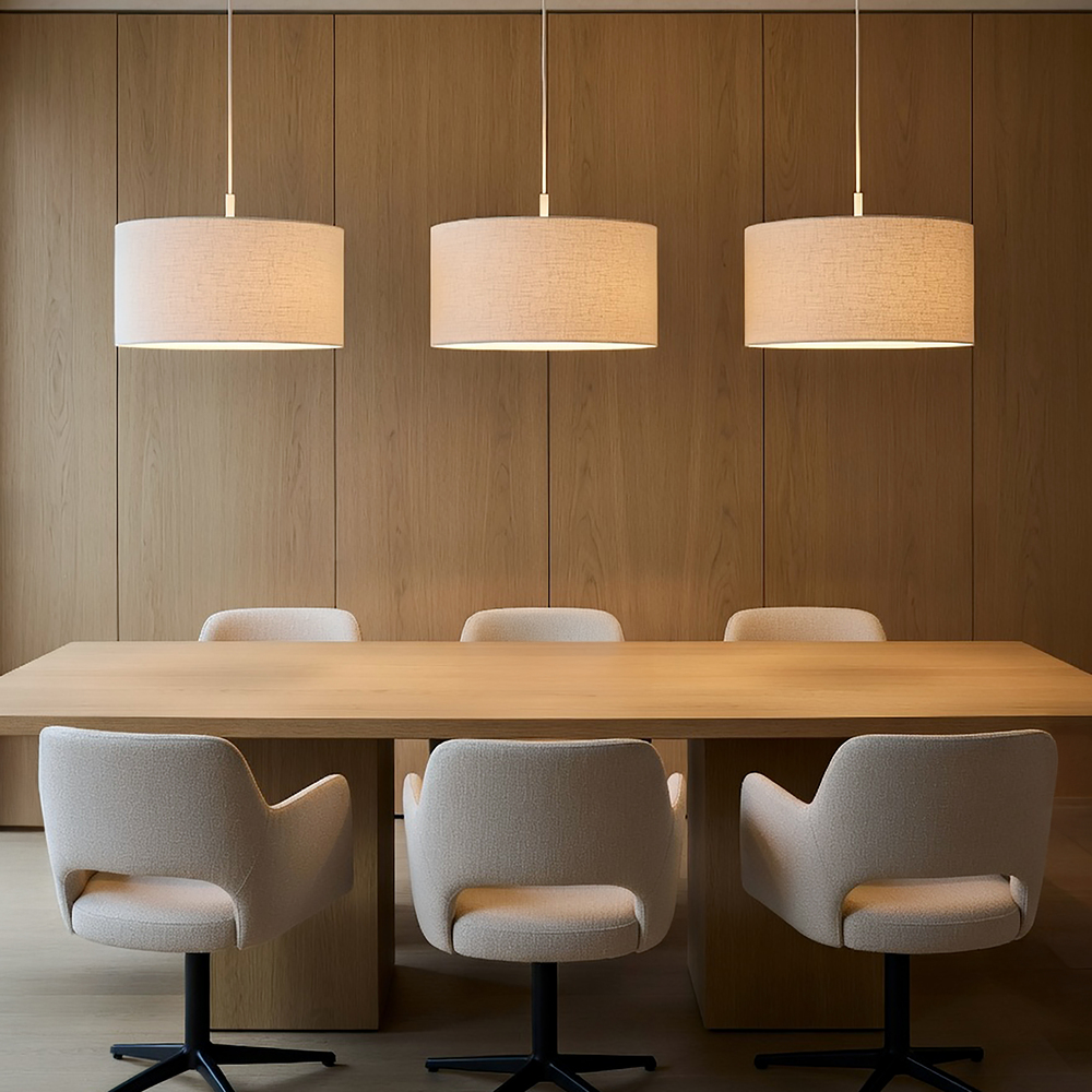 Soft Ø44 Hvit/sand Taklampe Fra Belid - Soft pendellampe er en stilig lampe med en mykt avrundet form som skaper et varmt og behagelig lys.
