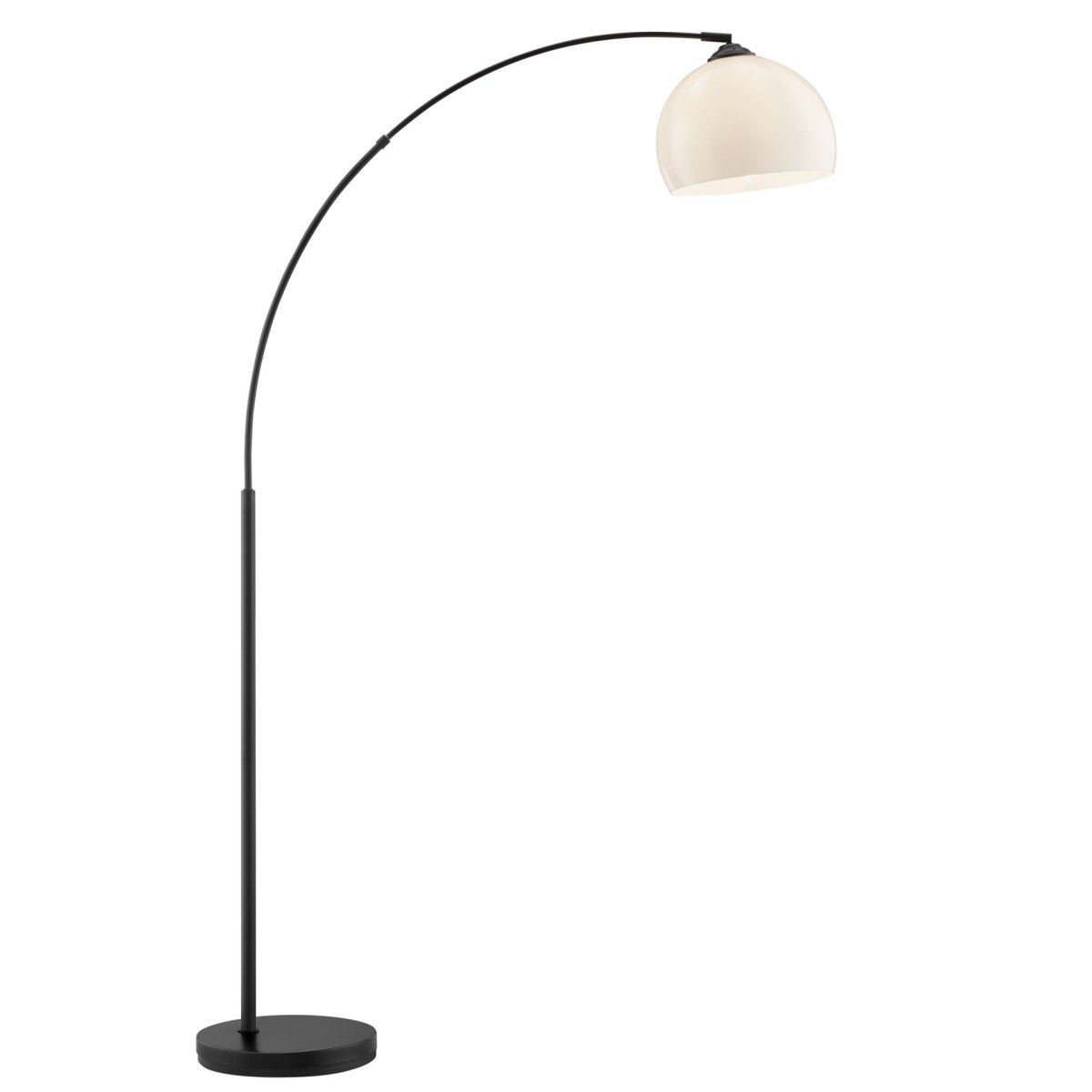 Vessa Svart gulvlampe Fra Brilliant - Vessa er en stilig gulvlampe i svart metall med en hvit plastskjerm som gir lampen et mykt og elegant uttrykk.