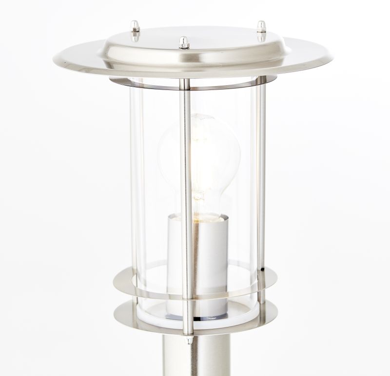 York 100cm Stål pullerter Fra Brilliant - York er en praktisk og dekorativ metallpullert i rustfritt stål, laget for å lyse opp stier og blomsterbed i hagen.