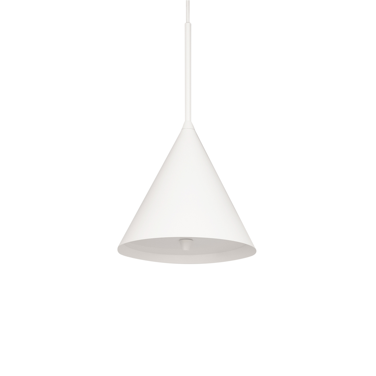 Idre Ø20 Vit Taklampe Fra Armaturhantverk - Nedtill har lampan en akrylsk&auml;rm som bidrar till en j&auml;mn ljusspriding men ocks&aring; till att undvika bl&auml;ndning.