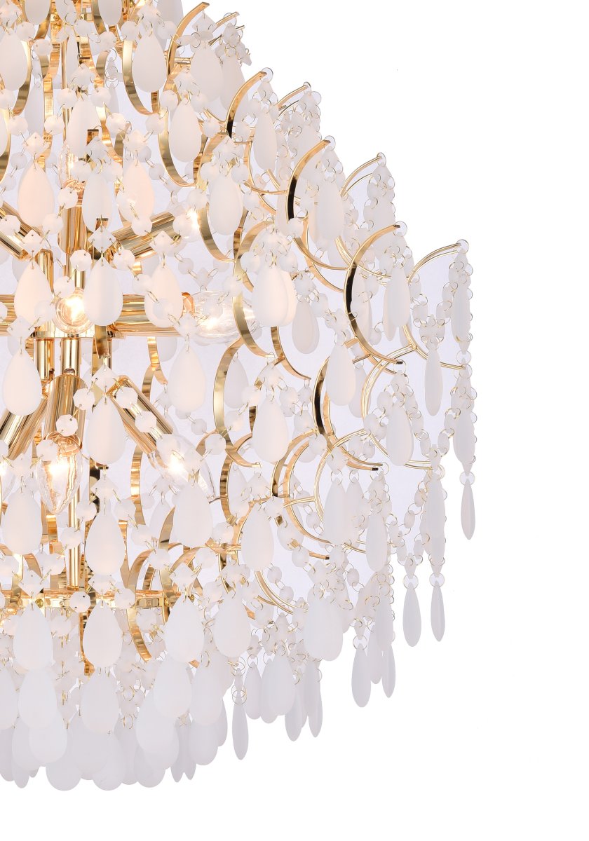 Palais Ø58 Gull krystall Fra Lampan - Lampen er dekket med frostede prismer som gir et mykt, dr&oslash;mmende lysspill og skaper en eksklusiv atmosf&aelig;re i rommet.