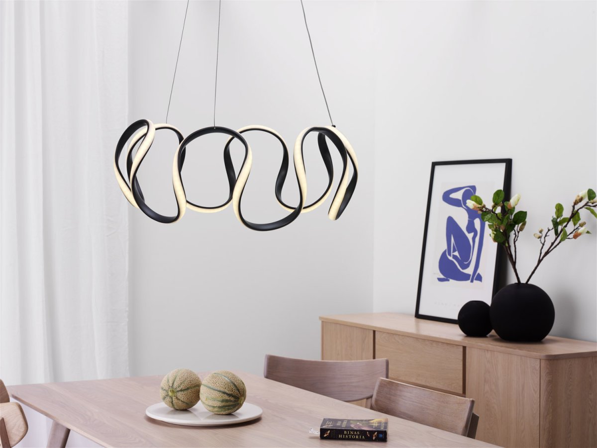 Wave Ø55 Svart Taklampe Fra Cottex - Perfekt for å henge over spisebordet eller i stuen for å legge til både stil og funksjon.
