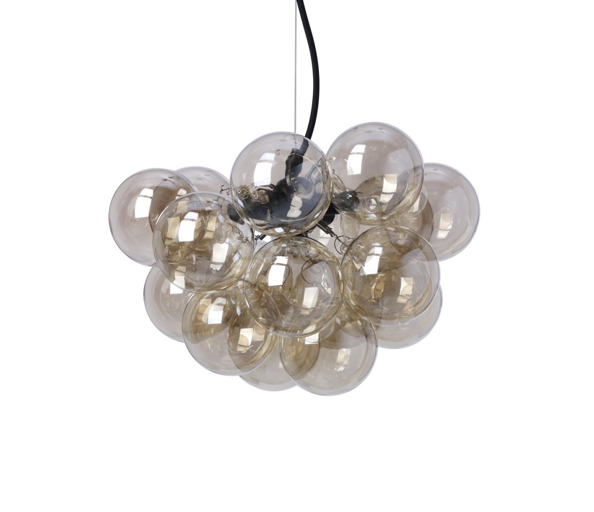 Monaco Ø40 Rav Taklampe Fra Lampan - Monaco er en elegant og eksklusiv taklampe som fungerer som en dekorativ detalj i det moderne hjemmet.