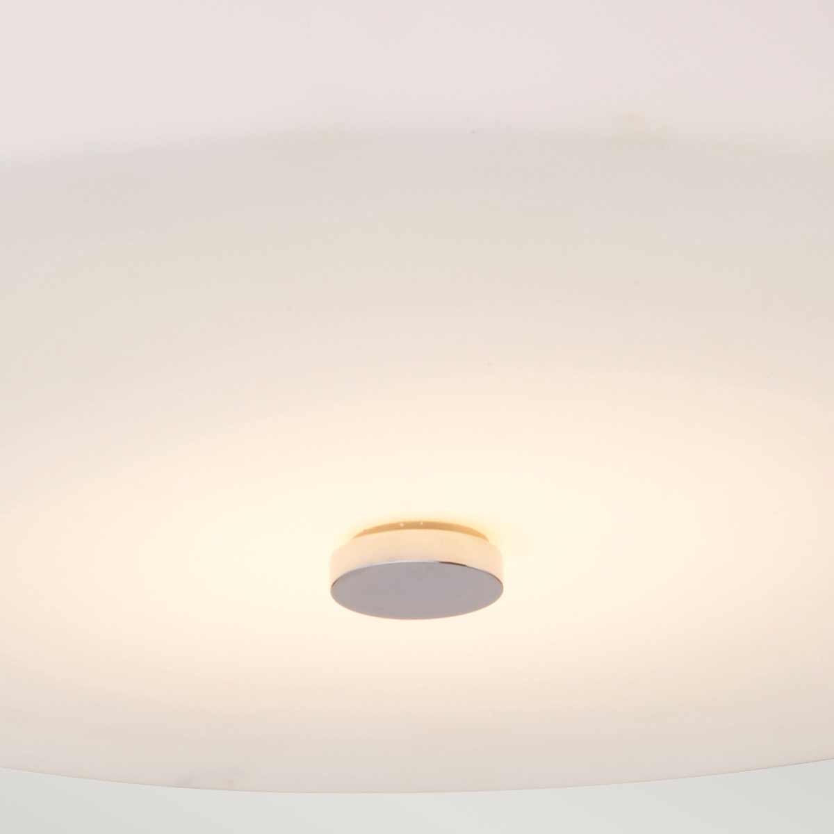 Tamar Ø30 Polert krom baderomslampe Fra Elstead Lighting - Tamar plafond i polert krom er en stilig og funksjonell belysningsløsning, perfekt for bad takket være IP44-klassifiseringen, men også egnet for korridorer og rom med lav takhøyde.