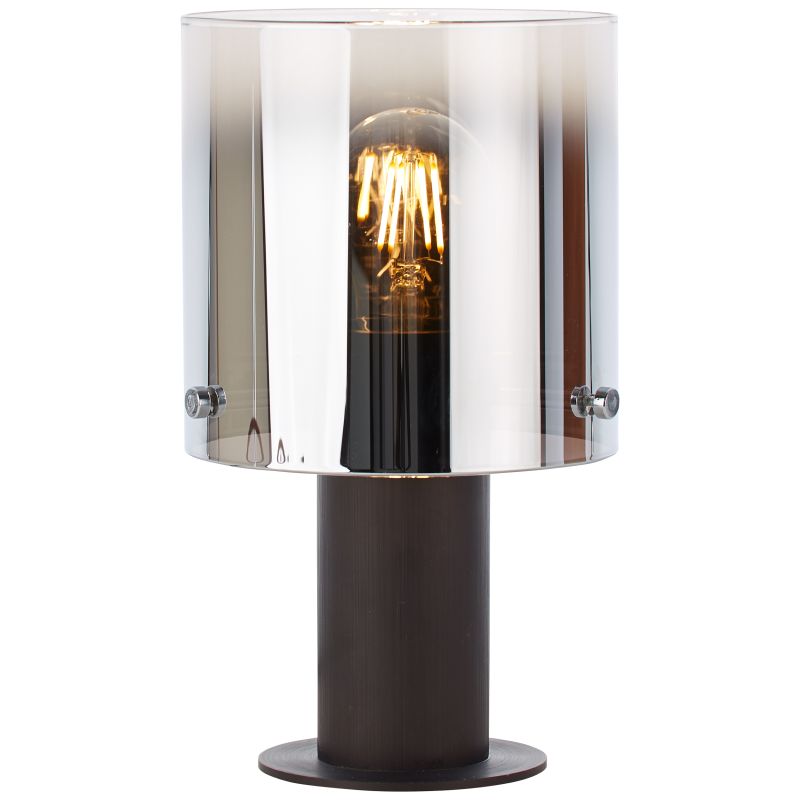 Beth 26cm Røykfarget bordlampe Fra Brilliant - Den fungerer like bra som en dekorativ detalj for å gi lys til mørke hjørner og bidra til en hyggelig atmosfære i hjemmet.