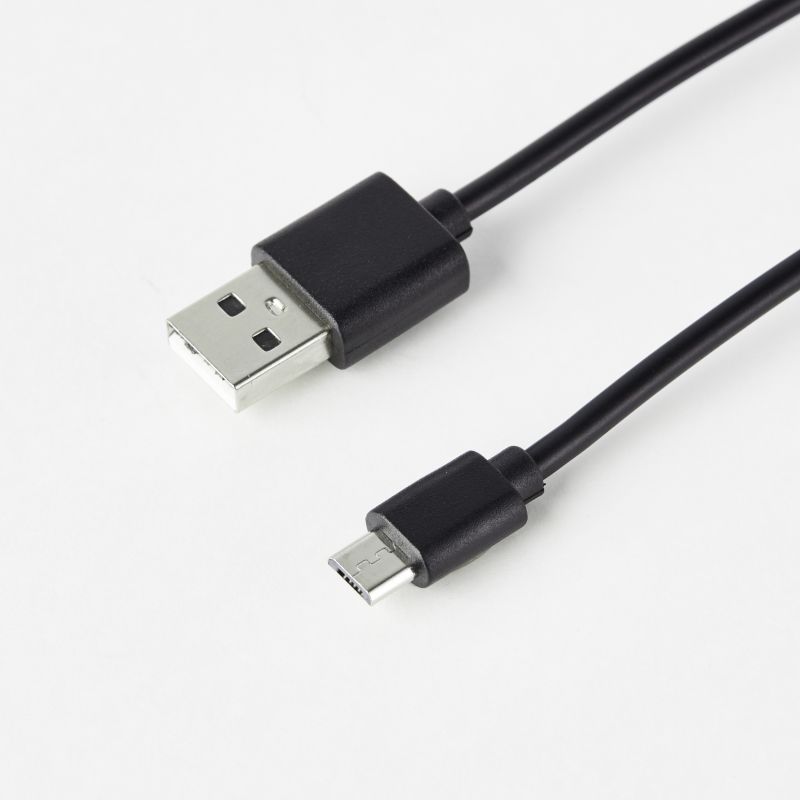 Kaami 37cm Oransje bærbar Fra Brilliant - Det oppladbare batteriet gj&oslash;r den fleksibel &aring; flytte, og USB-porten gir enkel lading.