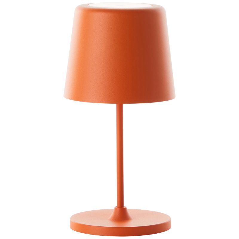 Kaami 37cm Oransje bærbar Fra Brilliant - Det oppladbare batteriet gj&oslash;r den fleksibel &aring; flytte, og USB-porten gir enkel lading.