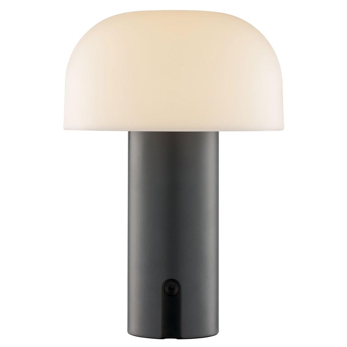 Mattis 20cm Grå bærbar Fra Brilliant - Mattis er en stilig og b&aelig;rbar bordlampe som kombinerer moderne design med praktisk funksjon.